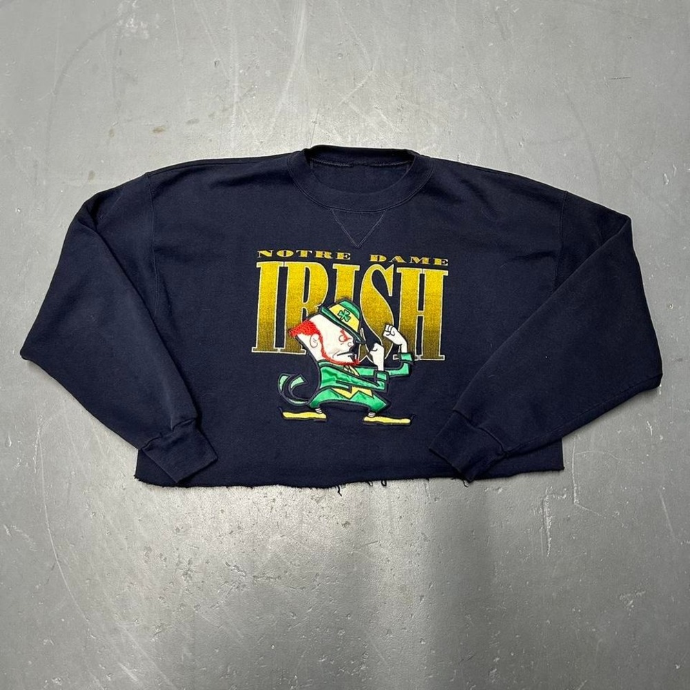 Vintage 90s Notre dame fighting Irish cropped and boxy College crewneck